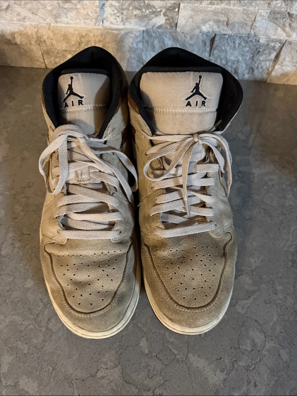 Air Jordan 1 Mid SE 